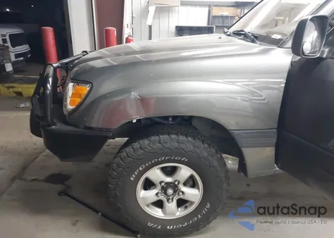 2000 Toyota Land Cruiser from USA, damaged, VIN JT3HT05J7Y0096298